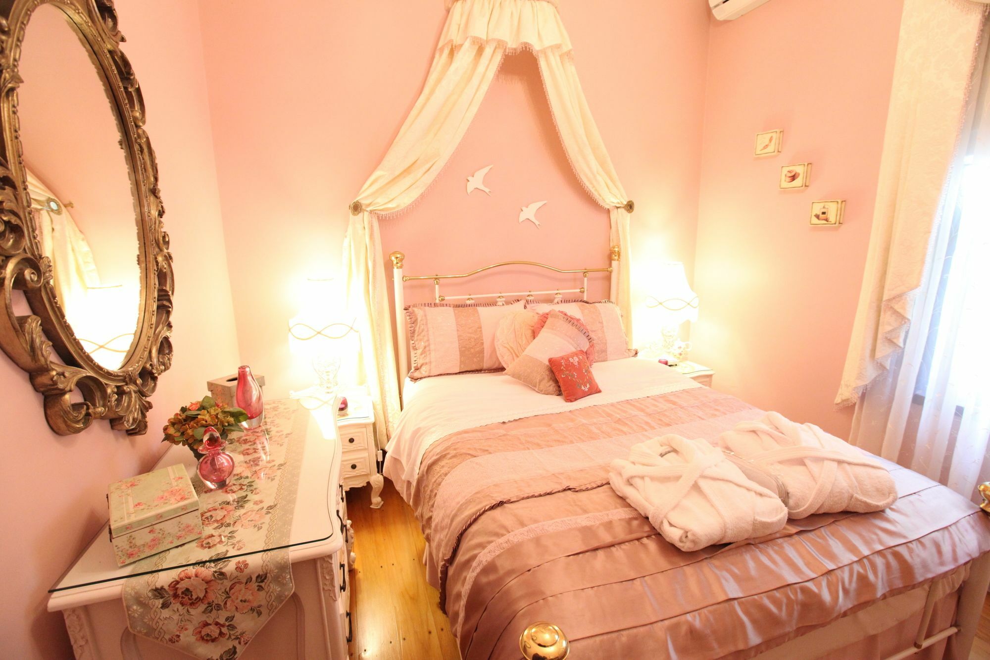 Strawberry Patch Hotel Leura Ngoại thất bức ảnh