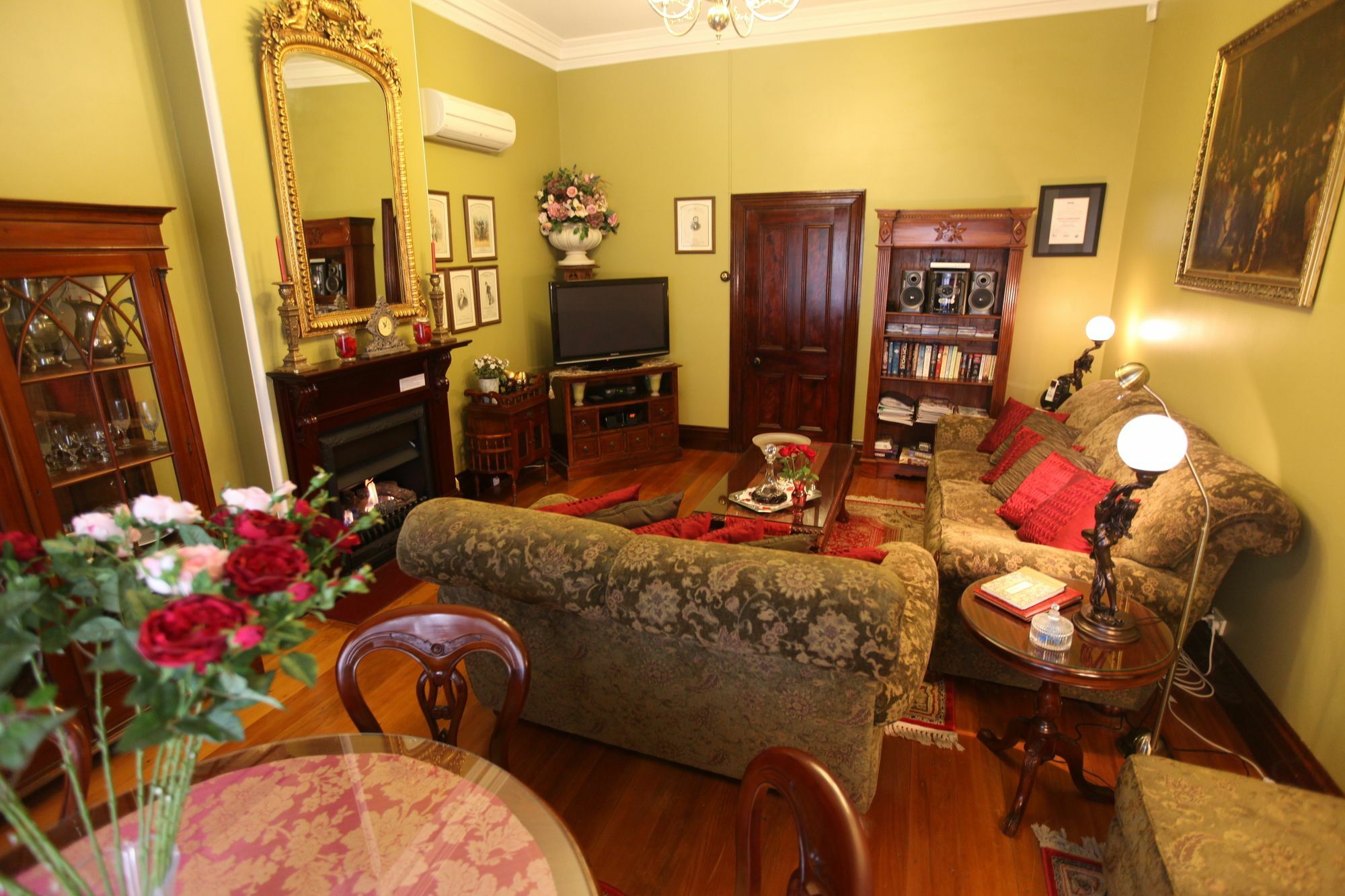Strawberry Patch Hotel Leura Ngoại thất bức ảnh